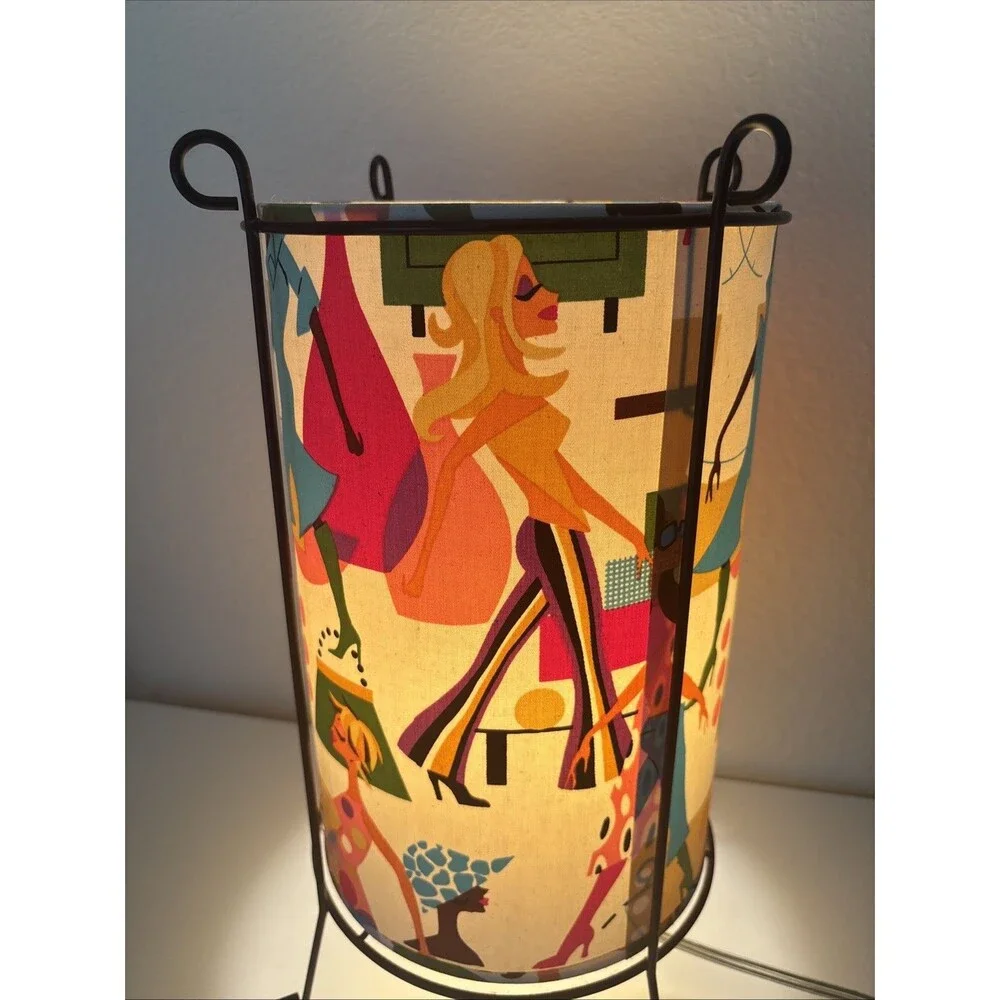 Vtg Tonner Dolls Fashion Wardrobe Print Lamp MCM Modern Century 50s Kitsch
